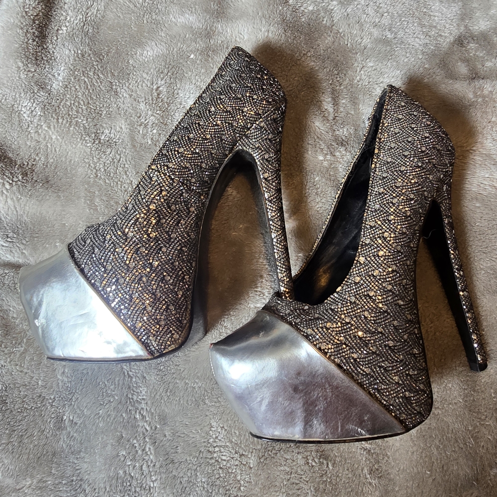 Elegant Silver and Black Platform Heels